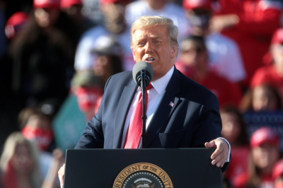 Трамп заметили заснувшим на заседании Совета мира