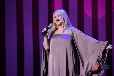 Долина анонсировала перезапуск своей культовой песни &laquo;Стена&raquo;