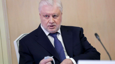 Миронов попросил ФАС проверить цены на цветы к 1 сентября
