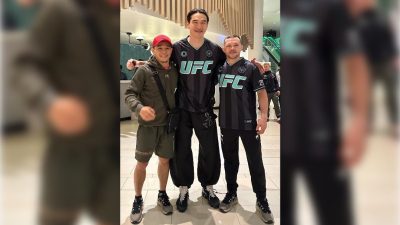 &quot;Нурлан с детьми&quot;. Снимок Нурлана Сабурова с бойцами UFC Асу Алмабаевым и Петром Яном рассмешил соцсети