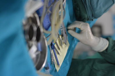 Подмосковные хирурги провели 12-летней девочке операцию на сердце без разрезов