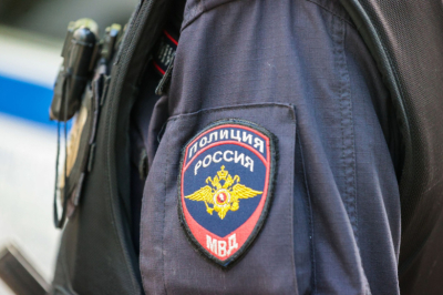 Полуголый россиянин устроил дебош у детского сада