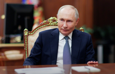 Владимир Путин поздравил россиян с Днем языков народов России