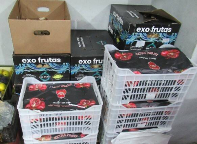 На базе в Лениногорске таможенники обнаружили почти 23 тонны немаркированных фруктов