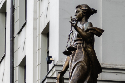 Верховный суд разрешил изъять единственное жилье наследника за долги отца