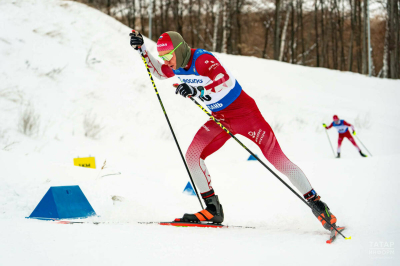 Александр Большунов проводит тренировочный сбор в Италии