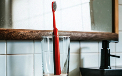 Почему после простуды нужно менять зубную щетку