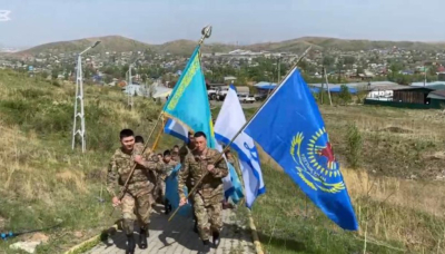 Гвардейцы из Усть-Каменогорска покорили гору и запустили особенный челлендж