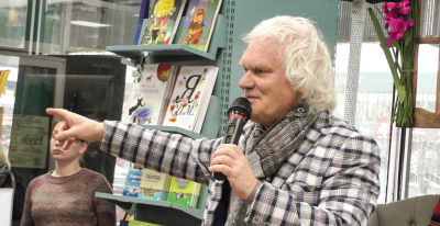 Куклачев призвал дарить мужчинам эмоции вместо подарков на 23 февраля