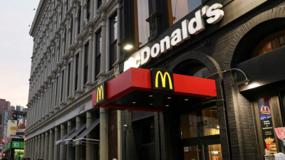 США связали вспышку отравлений с бургерами McDonald’s. Его акции рухнули