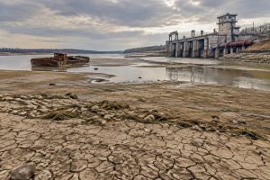 «Водное банкротство» России: Как структурный дефицит воды перекраивает экономику страны