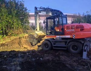 Из-за прорыва водопровода в центре Казани приостановили подачу воды в части домов