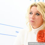 Захарова ответила Зеленскому на слова о полете в Москву «на ракете»