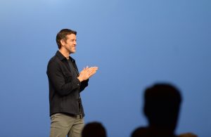 Bloomberg: Новый гендиректор Apple хочет отказаться от сезонного выпуска продукции