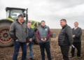 Более половины родителей в России хотят контролировать карманные расходы детей с помощью цифрового рубля — исследование