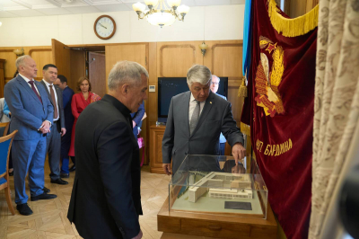 Минниханов в Москве обсудил сотрудничество металлургов Татарстана с ЦНИИчермет