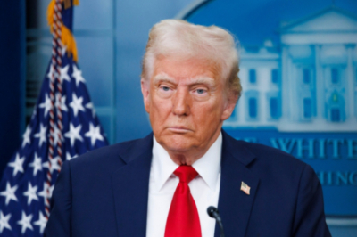 «Все неоднозначно»: реаниматолог о слухах про возможный инсульт Трампа